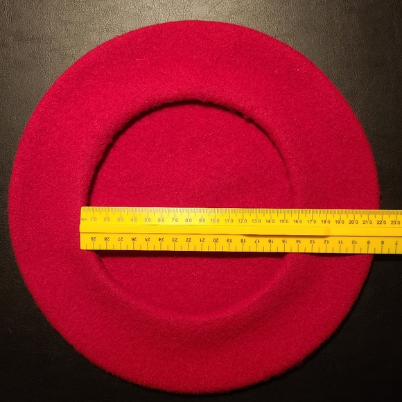 Parkhurst red wool beret - Picture 4 of 4